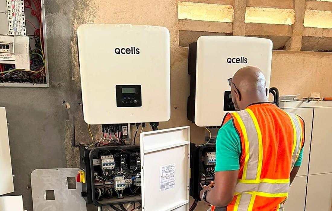 Hybrid Inverter & Battery System