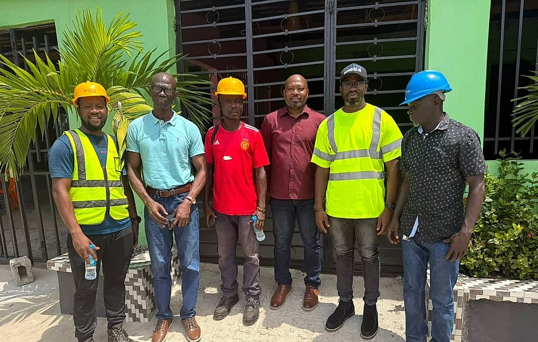 PKS solar and technical services team on site